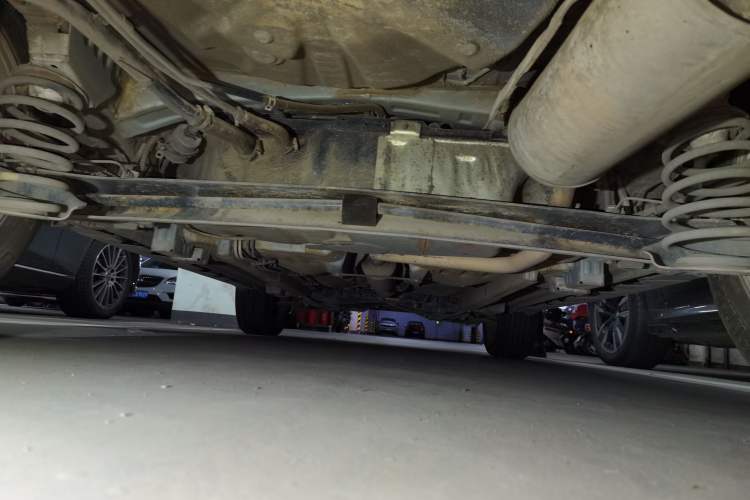 Used Haval H1 2017 Red-Label 1.5L AMT Comfort Model Chassis Rear