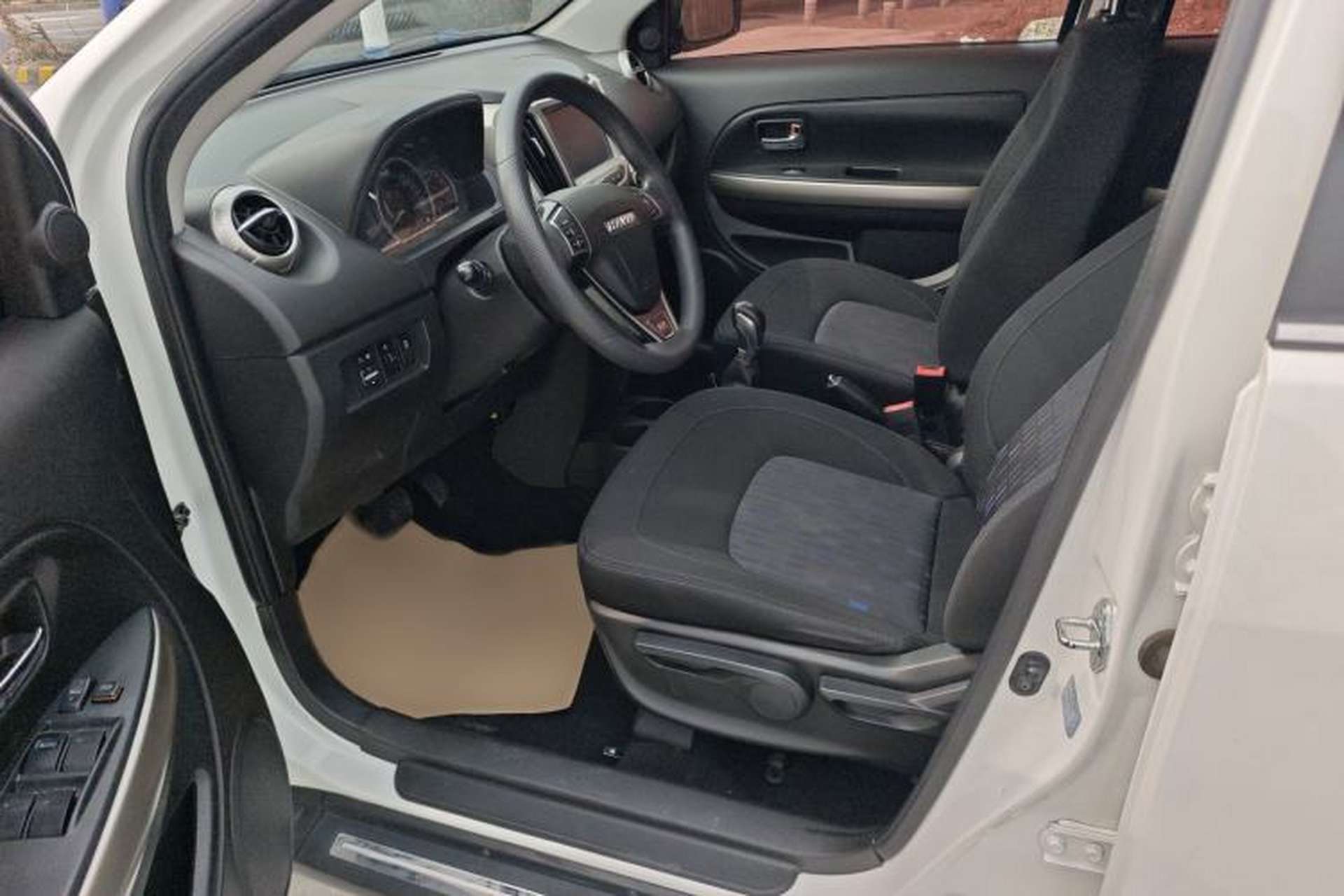 Used Haval H1 2017 Red-Label 1.5L AMT Comfort Model Driver Seat