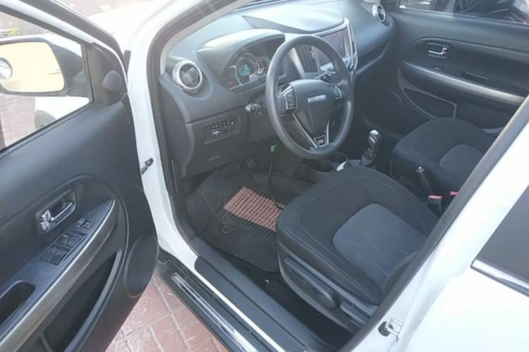 Used Haval H1 2017 Red-Label 1.5L AMT Comfort Model Driver Seat