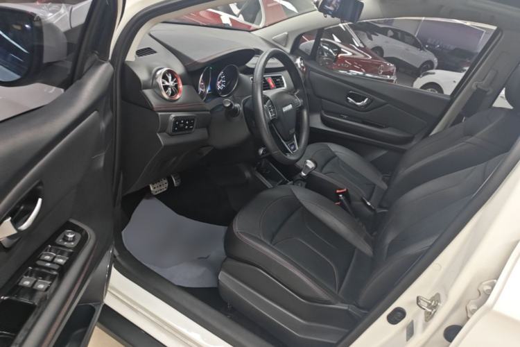 Used Haval H1 2017 Blue Label 1.5L AMT Standard Model Driver Seat