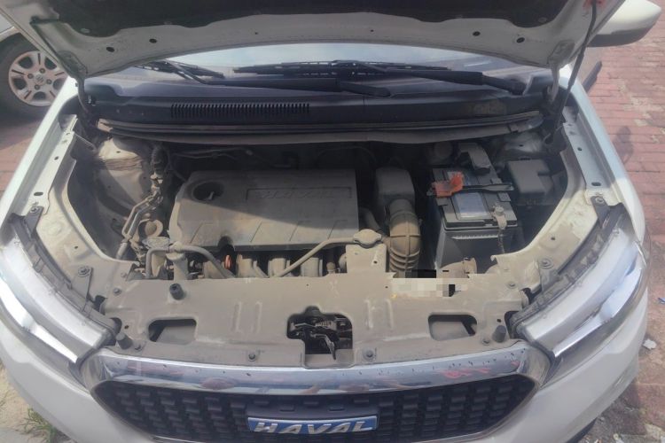 Used Haval H1 2017 Blue Label 1.5L AMT Standard Model Engine Bay