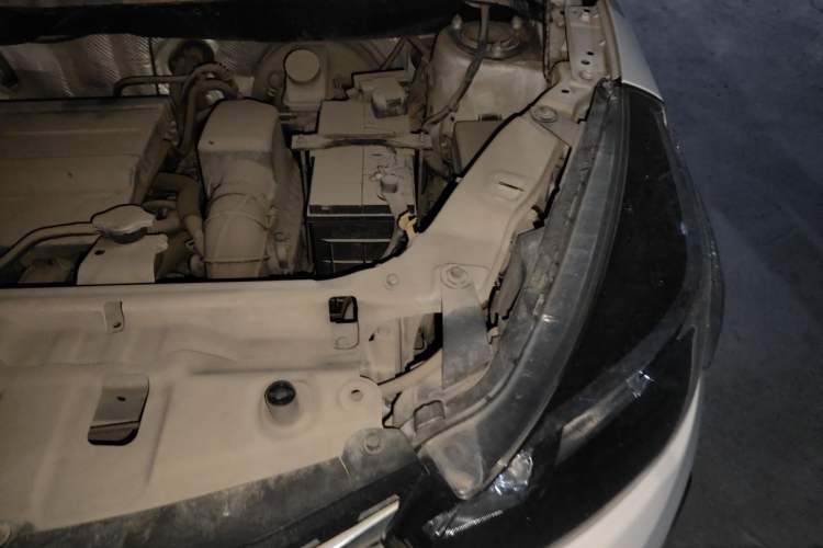 Used Haval H1 2017 Red Label 1.5L Manual Luxury Model Engine Bay Left