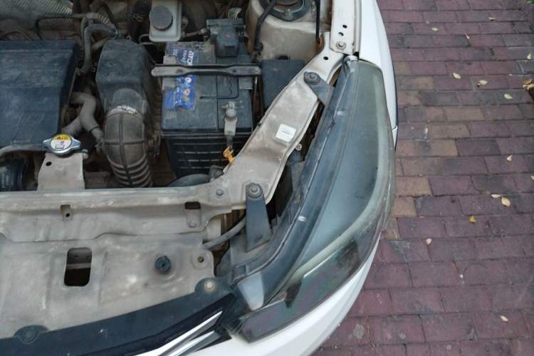 Used Haval H1 2017 Red-Label 1.5L AMT Comfort Model Engine Bay Left