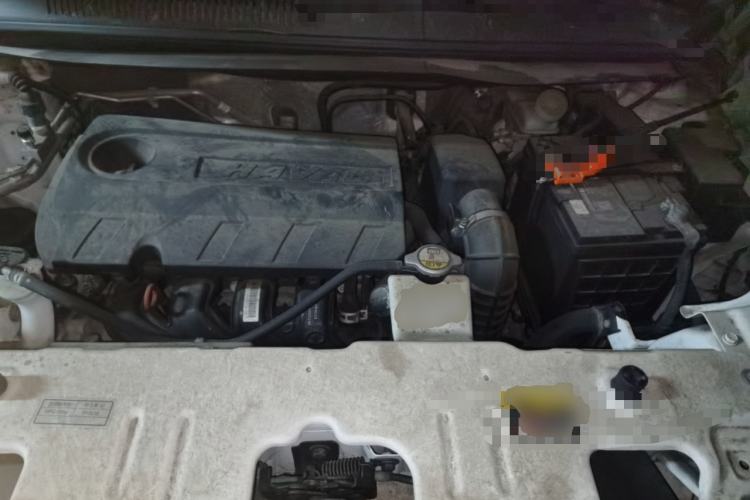 Used Haval H1 2017 Blue Label 1.5L AMT Standard Model Engine Bay