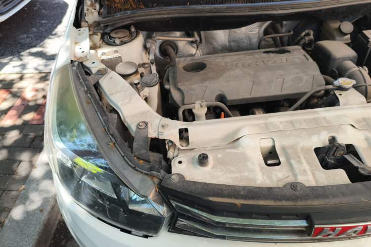 Used Haval H1 2017 Red-Label 1.5L AMT Comfort Model Engine Bay Right