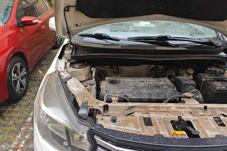 Used Haval H1 2017 Red-Label 1.5L AMT Luxury Model Engine Bay Right