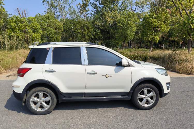 Used Haval H1 2017 Red-Label 1.5L Manual Comfort Model Exterior 2