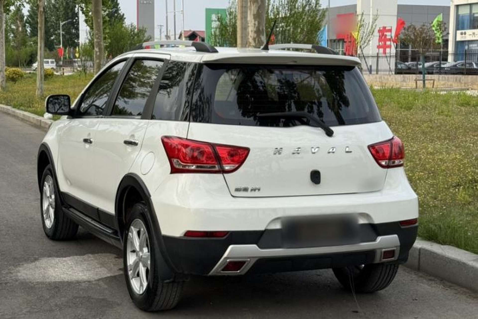 Used Haval H1 2017 Red-Label 1.5L Manual Comfort Model Exterior 2
