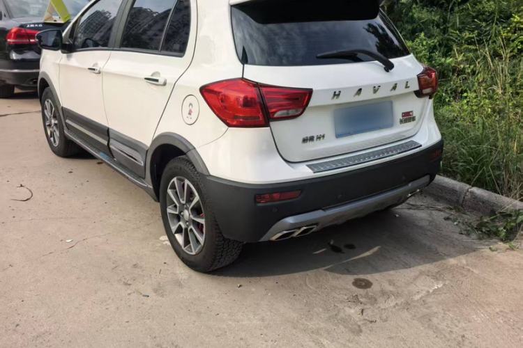 Used Haval H1 2017 Blue Label 1.5L AMT Standard Model Exterior 3