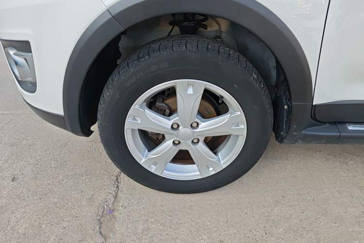 Used Haval H1 2017 Red-Label 1.5L AMT Comfort Model Exterior 4