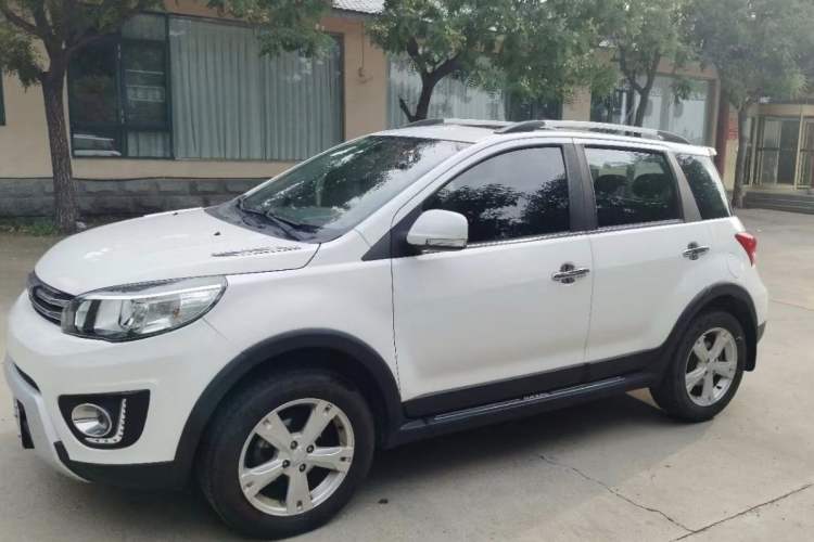 Used Haval H1 2017 Red Label 1.5L Manual Luxury Model Exterior 5