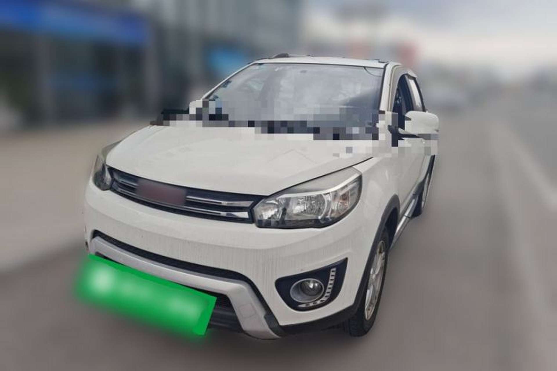 Used Haval H1 2017 Red-Label 1.5L AMT Luxury Model Front Left 45 Deg