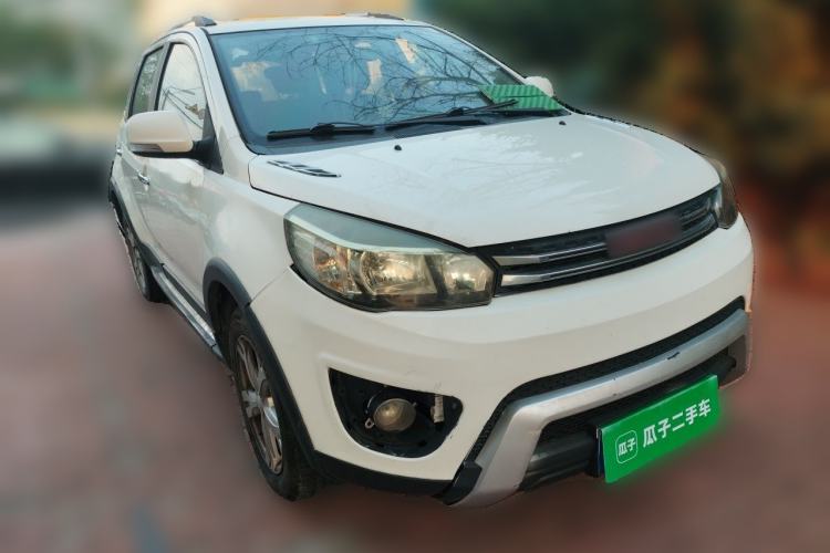 Used Haval H1 2017 Red-Label 1.5L AMT Comfort Model Front Right 45 Deg