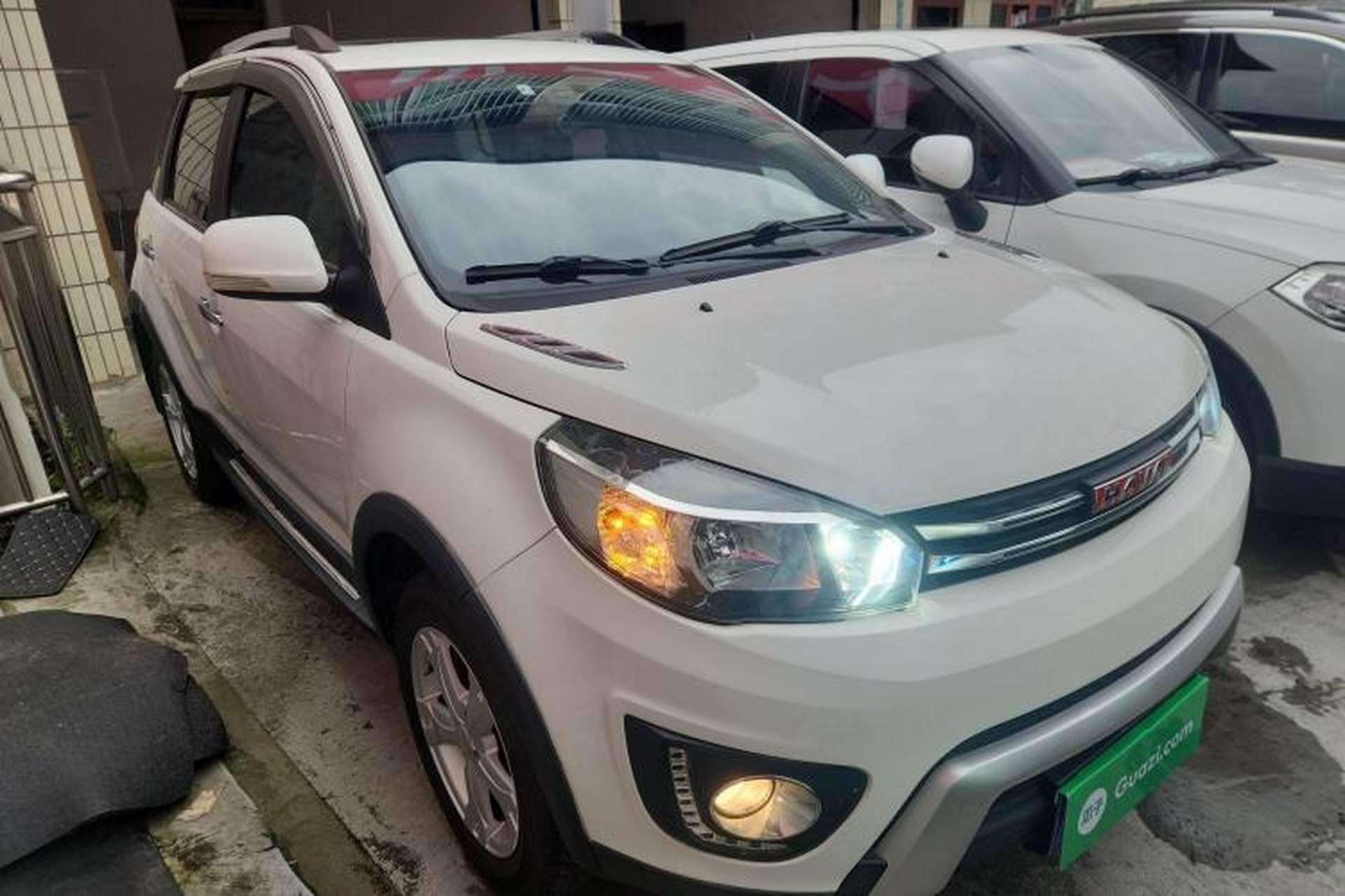 Used Haval H1 2017 Red-Label 1.5L AMT Luxury Model Front Right 45 Deg