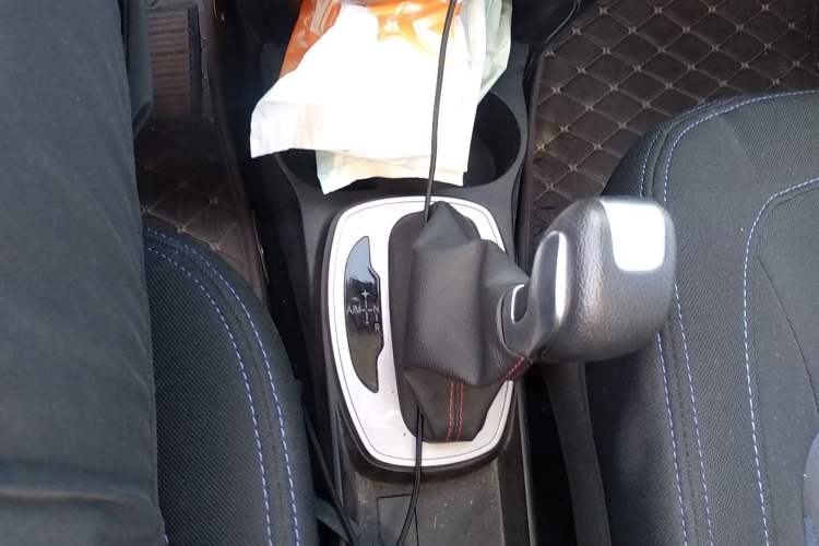 Used Haval H1 2017 Red-Label 1.5L AMT Comfort Model Gear Lever