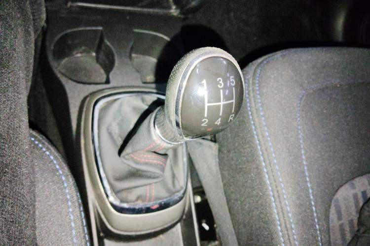 Used Haval H1 2017 Red-Label 1.5L Manual Comfort Model Gear Lever