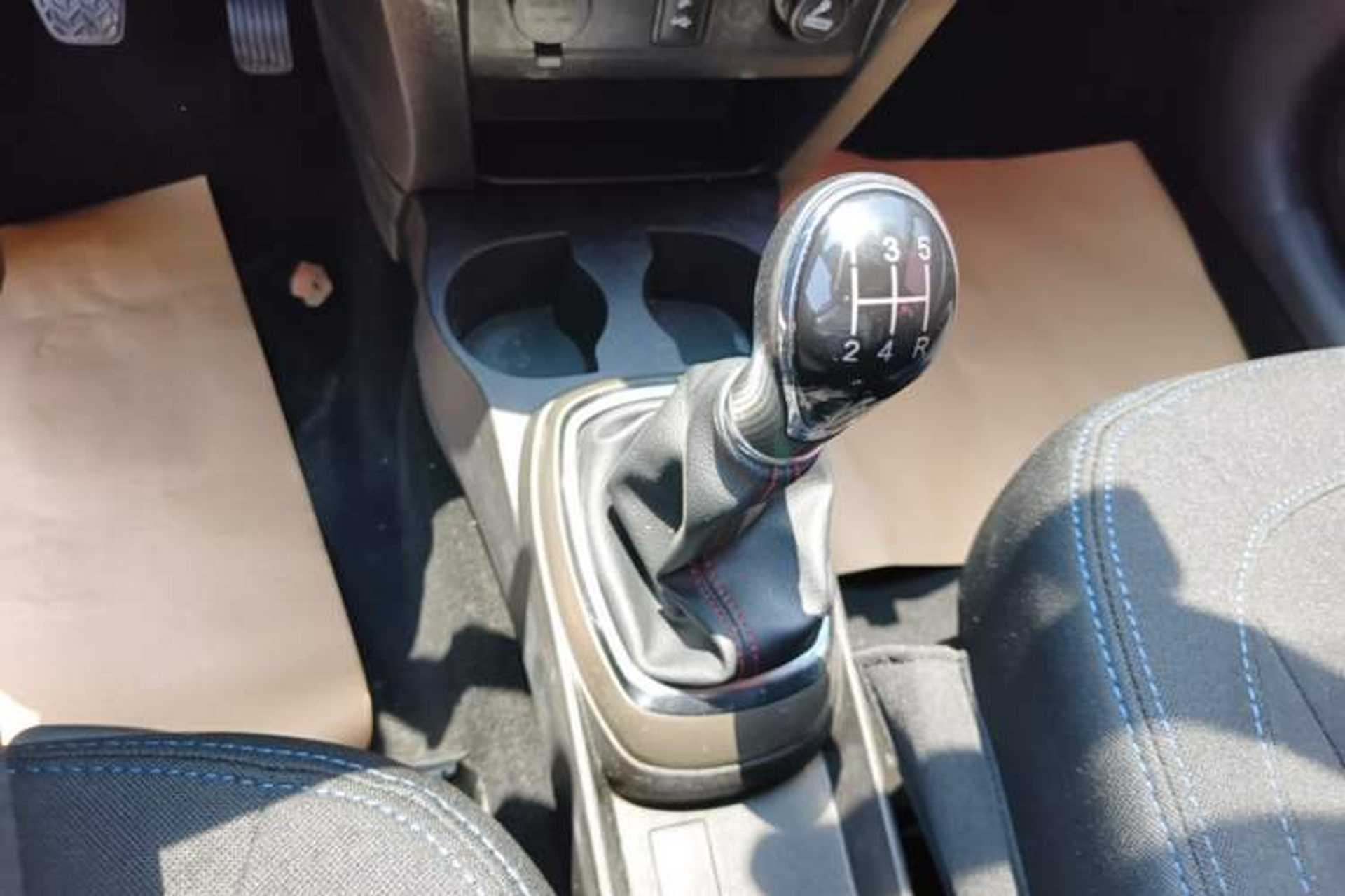 Used Haval H1 2017 Red-Label 1.5L Manual Comfort Model Gear Lever