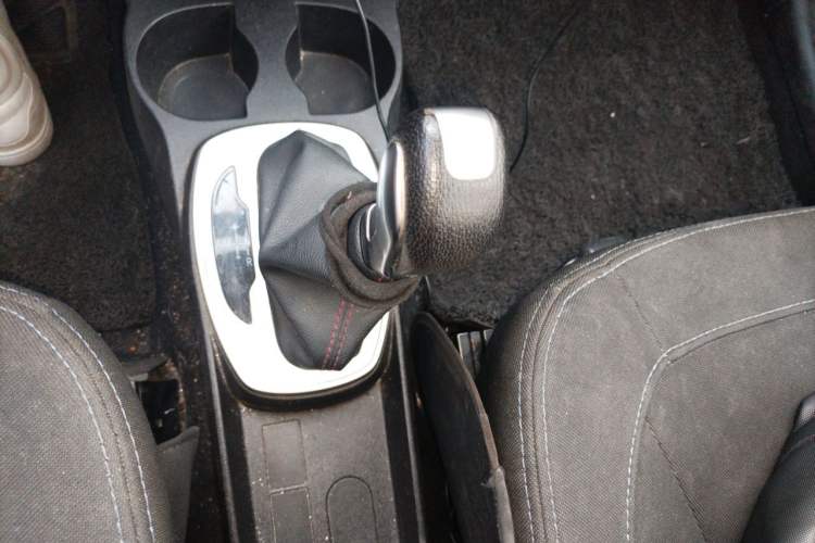 Used Haval H1 2017 Red-Label 1.5L AMT Comfort Model Gear Lever