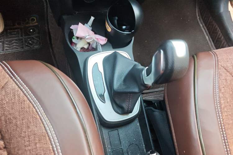 Used Haval H1 2017 Red-Label 1.5L AMT Comfort Model Gear Lever