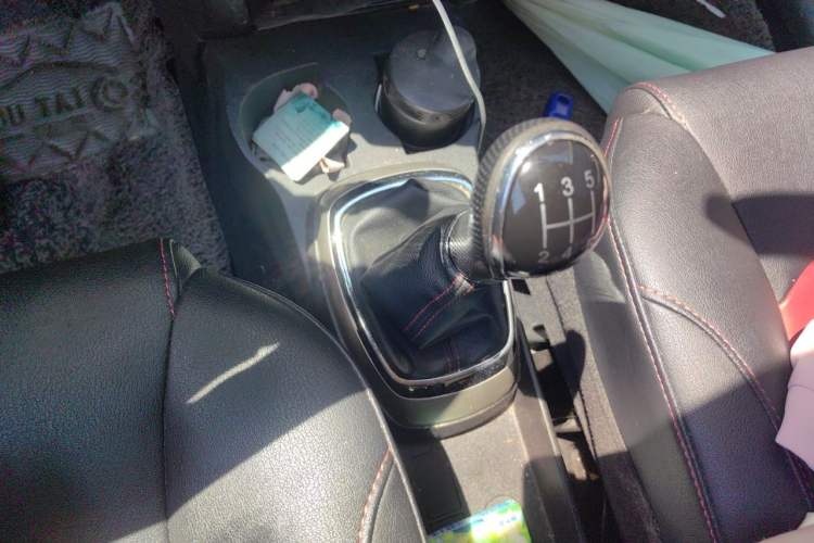Used Haval H1 2017 Red Label 1.5L Manual Luxury Model Gear Lever