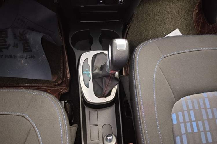 Used Haval H1 2017 Red-Label 1.5L AMT Comfort Model Gear Lever