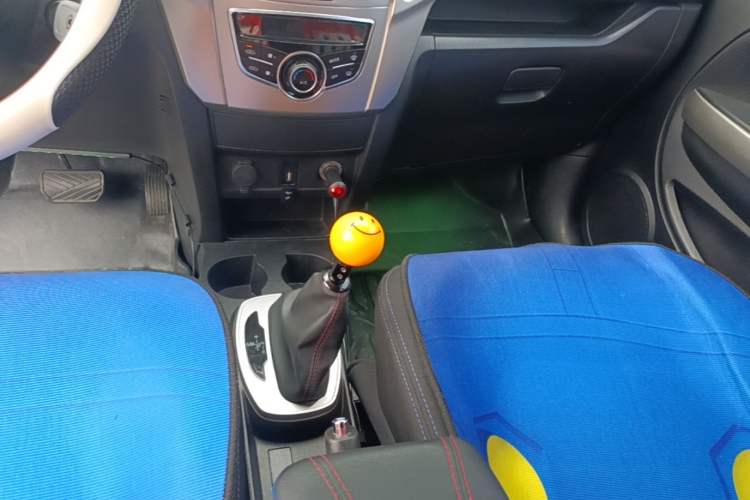 Used Haval H1 2017 Red-Label 1.5L AMT Comfort Model Gear Lever