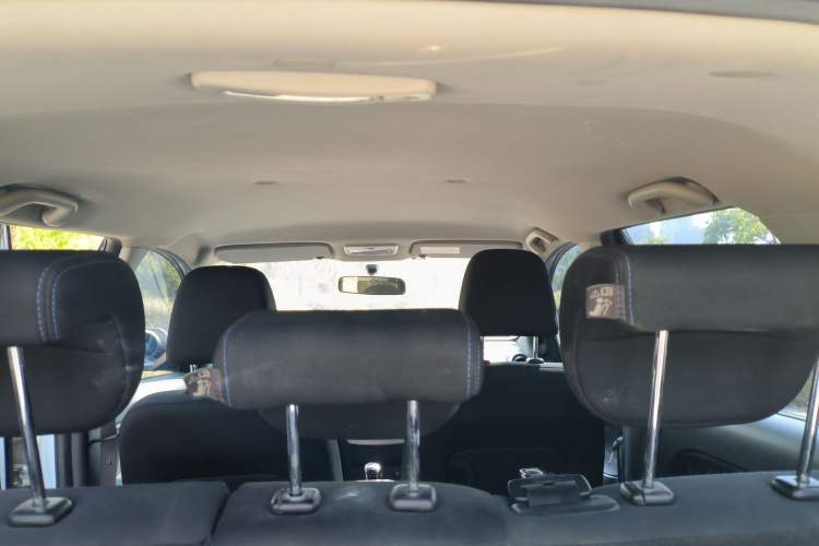 Used Haval H1 2017 Red-Label 1.5L Manual Comfort Model Headliner
