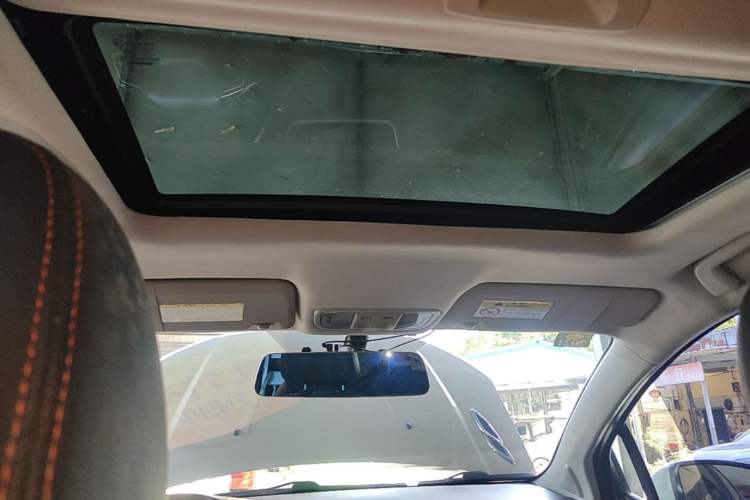 Used Haval H1 2017 Blue Label 1.5L AMT Standard Model Headliner