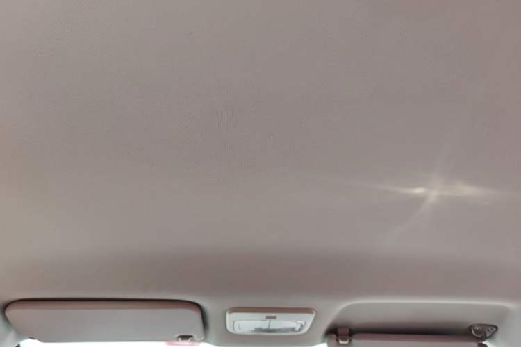 Used Haval H1 2017 Red-Label 1.5L Manual Comfort Model Headliner