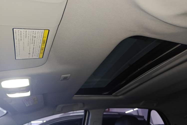 Used Haval H1 2017 Blue Label 1.5L AMT Luxury Model Headliner