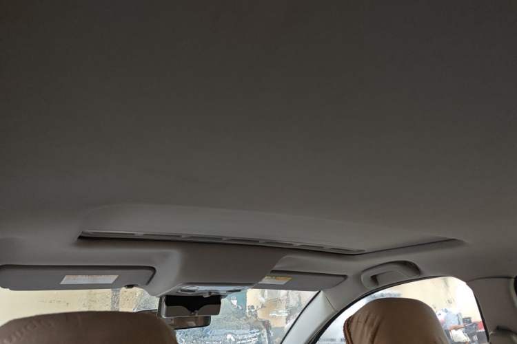 Used Haval H1 2017 Red-Label 1.5L AMT Luxury Model Headliner