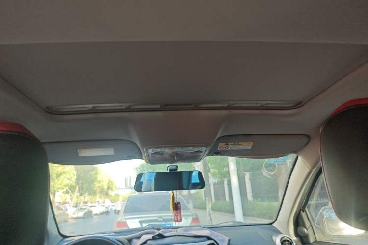 Used Haval H1 2017 Red-Label 1.5L AMT Luxury Model Headliner