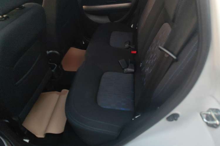 Used Haval H1 2017 Red-Label 1.5L AMT Comfort Model Interior 1