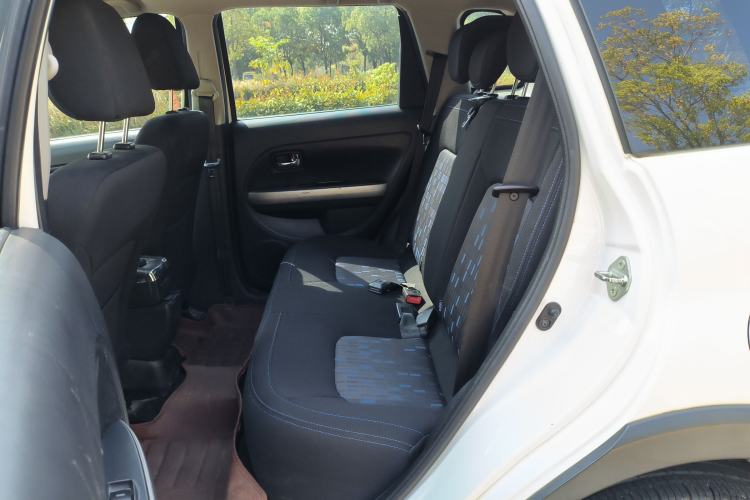 Used Haval H1 2017 Red-Label 1.5L Manual Comfort Model Interior 1