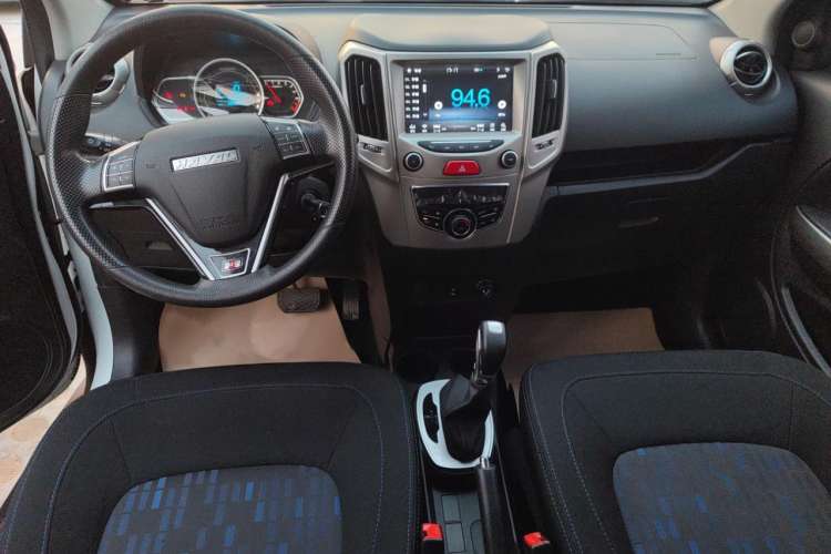 Used Haval H1 2017 Red-Label 1.5L AMT Comfort Model Interior 3