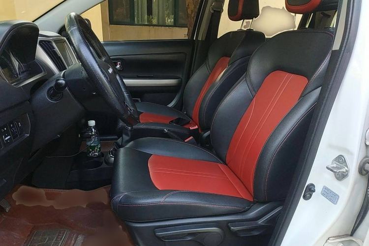 Used Haval H1 2017 Red Label 1.5L Manual Luxury Model Interior 4