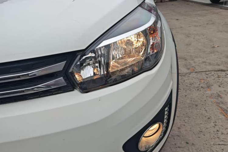 Used Haval H1 2017 Red Label 1.5L Manual Luxury Model Left Front Headlight