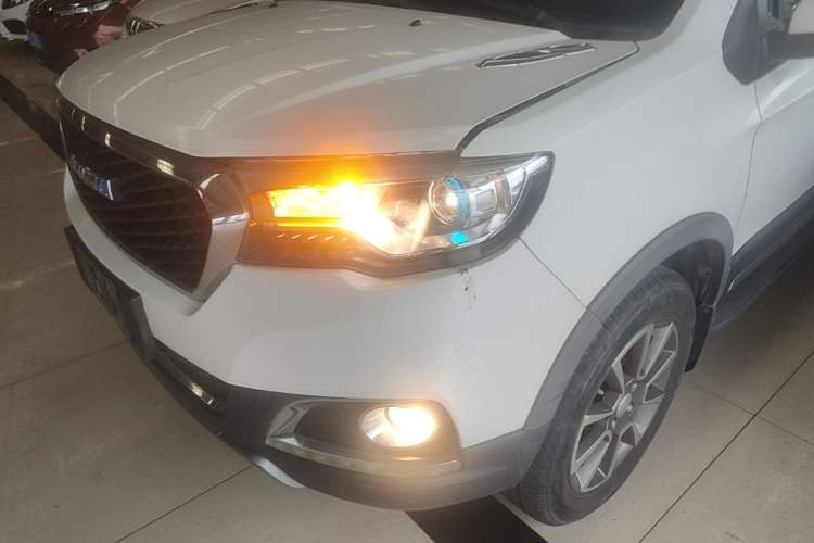 Used Haval H1 2017 Blue Label 1.5L Manual Luxury Model Left Front Headlight