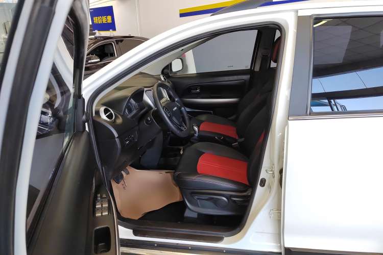Used Haval H1 2017 Red-Label 1.5L AMT Luxury Model Left Front Seat