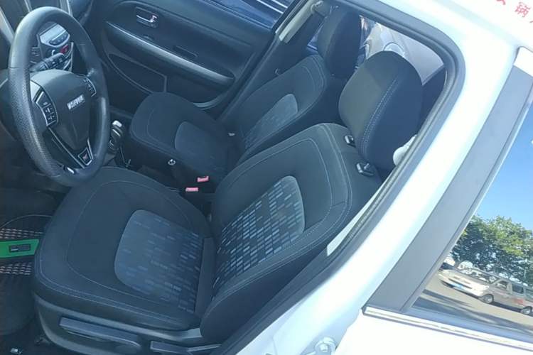 Used Haval H1 2017 Red-Label 1.5L AMT Comfort Model Left Front Seat