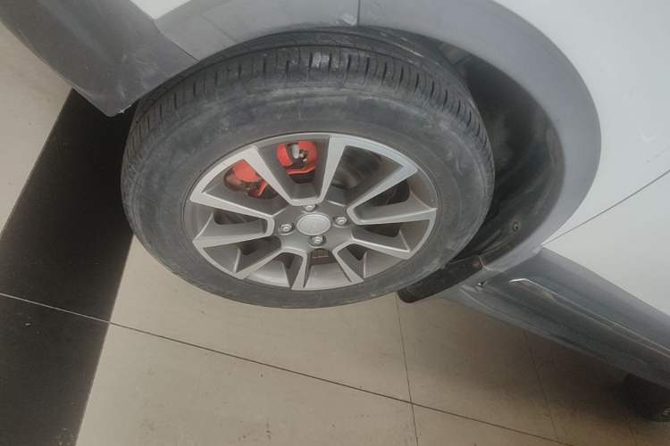Used Haval H1 2017 Blue Label 1.5L Manual Luxury Model Left Front Wheel Hub