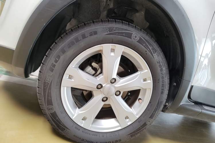 Used Haval H1 2017 Red-Label 1.5L AMT Comfort Model Left Front Wheel Hub