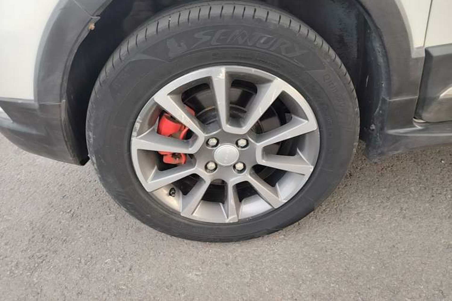 Used Haval H1 2017 Blue-Label 1.5L AMT Luxury Model Left Front Wheel Hub