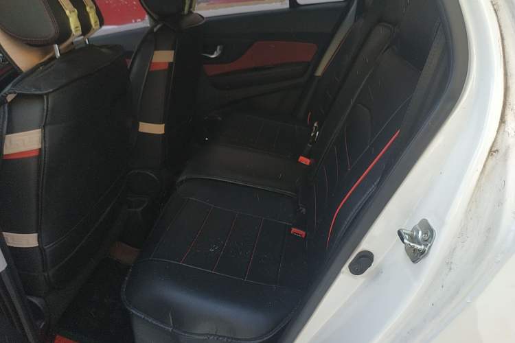 Used Haval H1 2017 Blue-Label 1.5L AMT Luxury Model Left Rear Seat