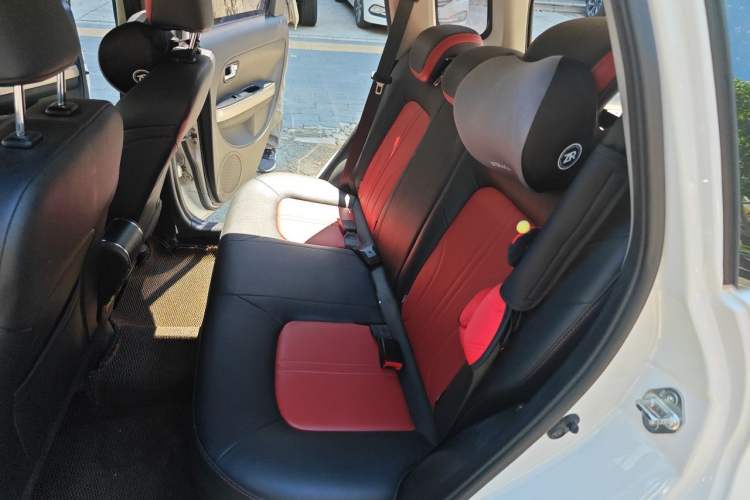 Used Haval H1 2017 Red-Label 1.5L AMT Luxury Model Left Rear Seat