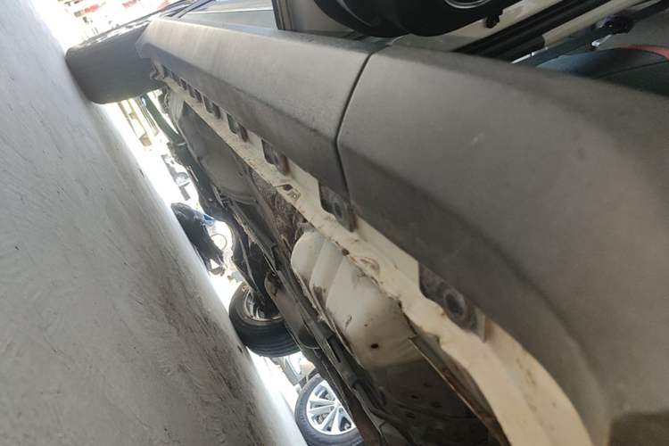 Used Haval H1 2017 Blue Label 1.5L AMT Standard Model Left Side Sill