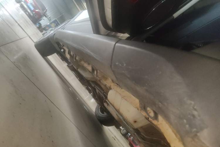 Used Haval H1 2017 Blue Label 1.5L Manual Luxury Model Left Side Sill