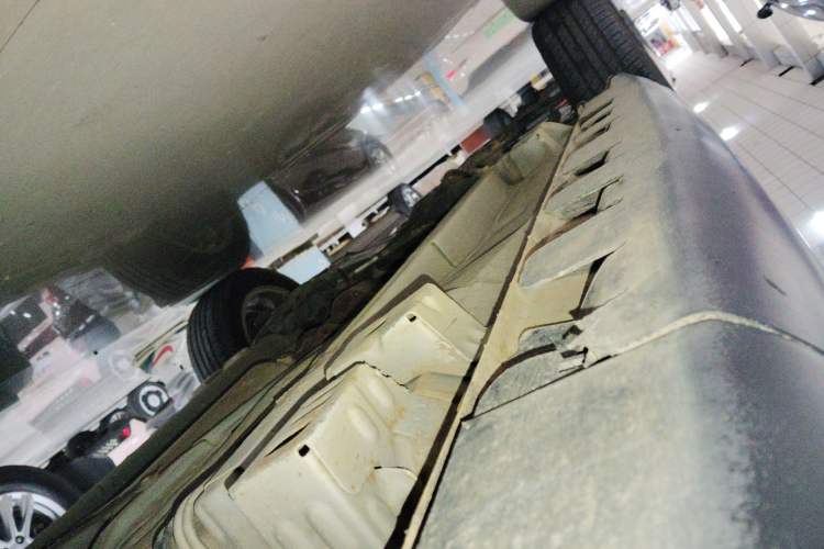 Used Haval H1 2017 Red-Label 1.5L Manual Comfort Model Left Side Sill