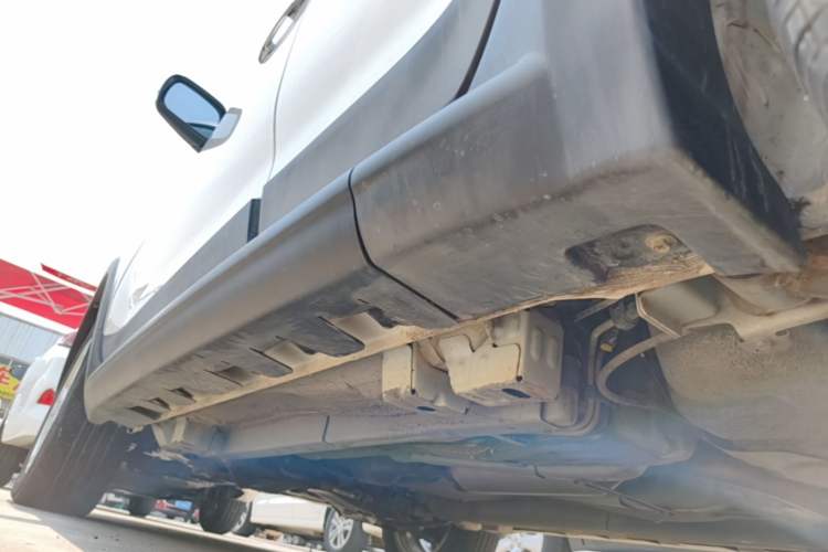 Used Haval H1 2017 Red-Label 1.5L Manual Comfort Model Left Side Sill