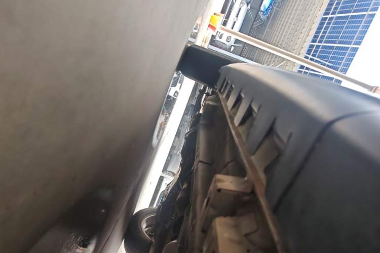 Used Haval H1 2017 Red-Label 1.5L AMT Comfort Model Left Side Sill
